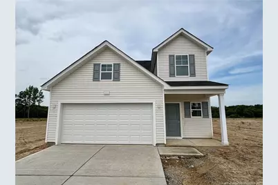 207 Hallwood Drive, Pikeville, NC 27863 - Photo 2