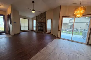 6943 Timberwood Dr, Fayetteville, NC 28314 - Photo 8
