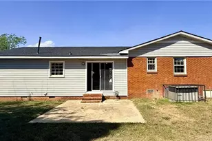 832 Fresno Dr, Fayetteville, NC 28303 - Photo 18