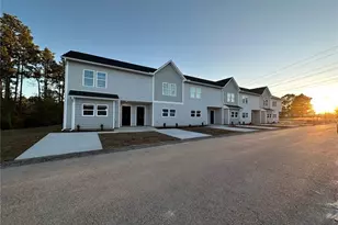 505 Directive Dr, Hope Mills, NC 28348 - Photo 2
