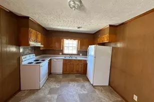 909 Southview Cir, Fayetteville, NC 28311 - Photo 2