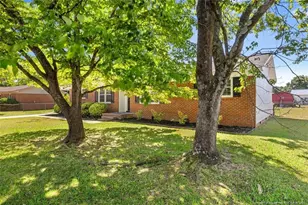 1433 Larkhall Dr, Fayetteville, NC 28304 - Photo 4