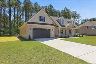 314 Baymeadow Bnd, Lumberton, NC 28358 - Photo 2