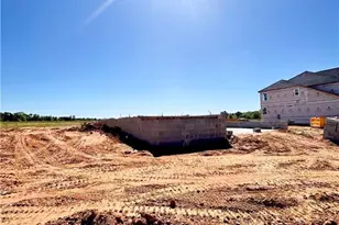 188 Maverick Ln, Dunn, NC 28334 - Photo 2