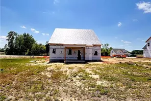 388 Maverick Ln, Dunn, NC 28334 - Photo 4