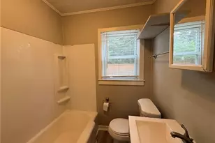 1106 Clark St, Fayetteville, NC 28305 - Photo 6