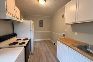 1106 Clark St, Fayetteville, NC 28305 - Photo 8