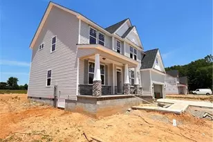 410 Maverick Ln, Dunn, NC 28334 - Photo 2