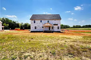 410 Maverick Ln, Dunn, NC 28334 - Photo 4