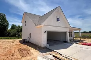 417 Maverick Ln, Dunn, NC 28334 - Photo 2