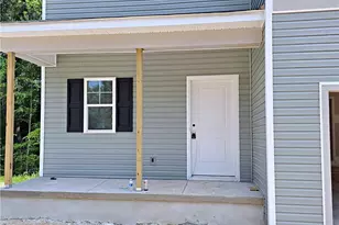 367 Appaloosa Dr, Spring Lake, NC 28390 - Photo 2