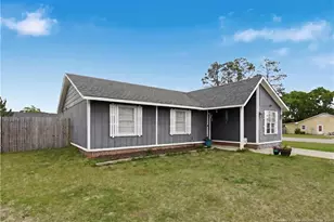 6300 Bretton Woods Dr, Hope Mills, NC 28348 - Photo 2