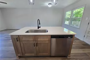 1819 Cawdor Dr, Fayetteville, NC 28304 - Photo 8