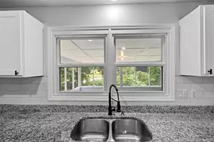 732 Sarazen Dr, Fayetteville, NC 28303 - Photo 10