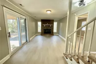 452 Cloverhill Pl, Fayetteville, NC 28311 - Photo 6