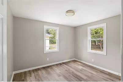 508 E 6th Avenue, Raeford, NC 28376 - Photo 6