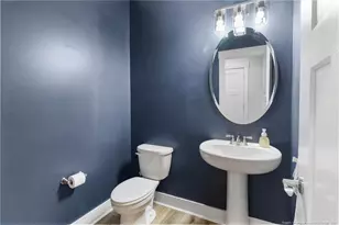 105 Woodford Ln, Vass, NC 28394 - Photo 6