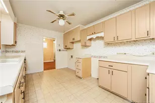 878 Vance St Ext, Red Springs, NC 28377 - Photo 10