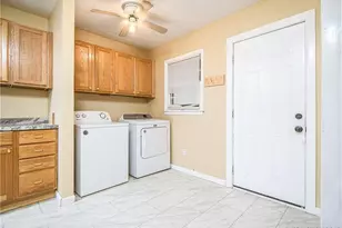 437 N Caledonia Rd, Laurinburg, NC 28352 - Photo 6