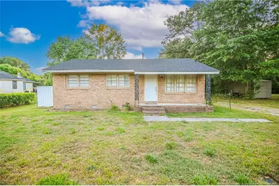 437 N Caledonia Road, Laurinburg, NC 28352 - Photo 1