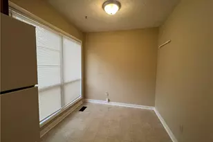 512 Toxaway Ct, Fayetteville, NC 28314 - Photo 8