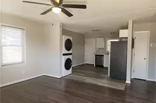 425 Windemere Dr, Fayetteville, NC 28314 - Photo 2