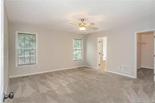 402 Roundtree Dr, Fayetteville, NC 28303 - Photo 18