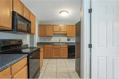 402 Roundtree Drive, Fayetteville, NC 28303 - Photo 8