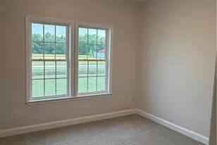469 E Poplar St, Bladenboro, NC 28320 - Photo 30