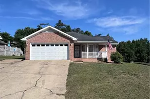 1535 Londonderry Pl, Fayetteville, NC 28301 - Photo 2
