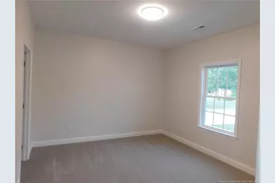 605 5th Street, Bladenboro, NC 28320 - Photo 6