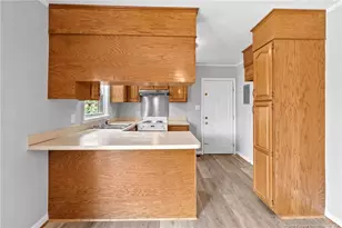 4645 Ramblewood Dr, Fayetteville, NC 28304 - Photo 10