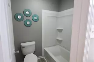 872 Danish Ct, Fayetteville, NC 28303 - Photo 20