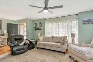601 W 31st St, Lumberton, NC 28358 - Photo 6