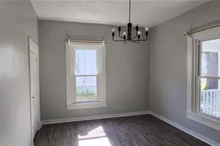233 W Barbee St, Zebulon, NC 27597 - Photo 6