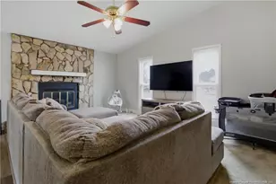 7122 Canary Dr, Fayetteville, NC 28314 - Photo 8