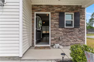 4635 Scenic Pines Dr, Hope Mills, NC 28348 - Photo 4
