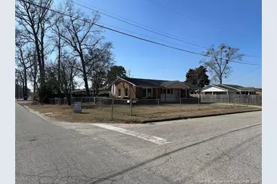 1412 McArthur Street, Lumberton, NC 28358 - Photo 2