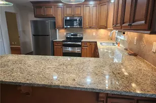 206 Britt St, Smithfield, NC 27577 - Photo 6