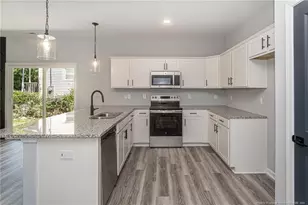 237 Windsor Dr, Fayetteville, NC 28301 - Photo 14