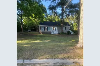 316 Edens Avenue, Lumberton, NC 28358 - Photo 2
