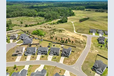 1676 Man O War Drive, Hope Mills, NC 28348 - Photo 6