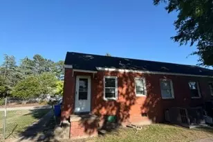 2015 Blake St, Fayetteville, NC 28301 - Photo 8