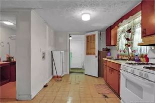 1006 James St, Elizabethtown, NC 28337 - Photo 10