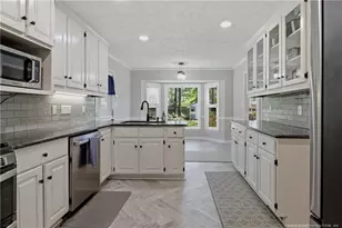 7887 N Ancon Dr, Fayetteville, NC 28304 - Photo 18