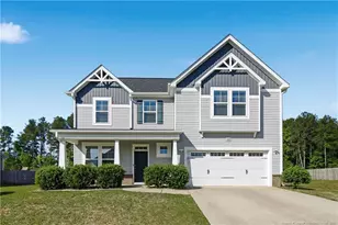 340 Gadson Dr, Hope Mills, NC 28348 - Photo 1
