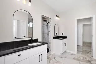 3025 Old Stage Rd S, Erwin, NC 28339 - Photo 22