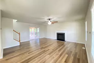 346 Cresthaven Dr, Sanford, NC 27332 - Photo 4