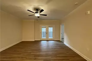 220 Gallery Dr, Spring Lake, NC 28390 - Photo 8