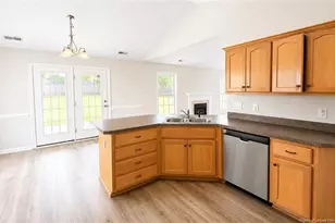 5361 Pringle Way, Hope Mills, NC 28348 - Photo 6